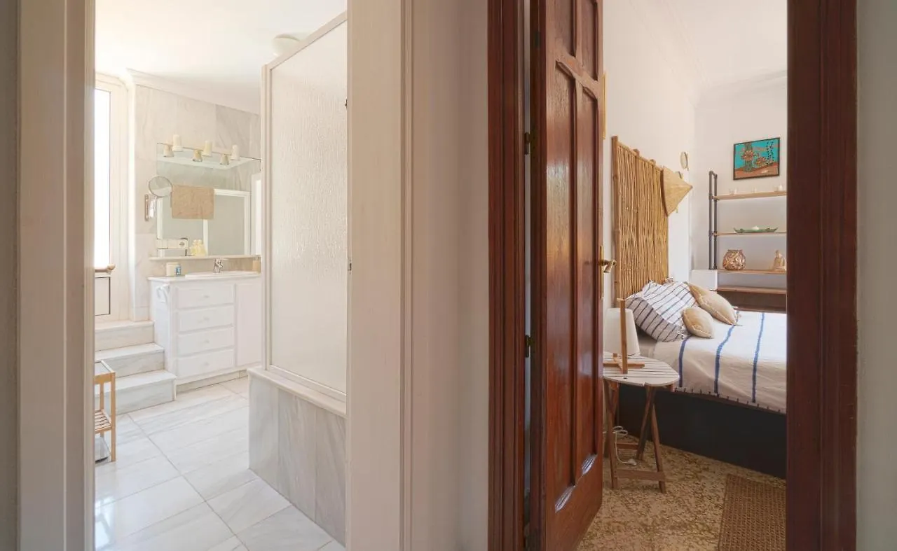 Alloggio in famiglia Casa Sa Posidonia -Posidonia Surf & Stay- Ciutadella  Spagna